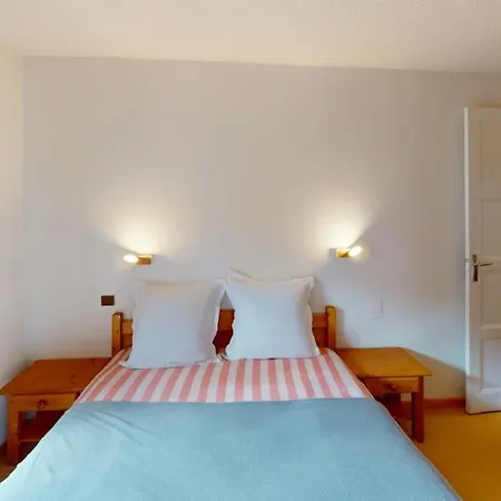 Les Neiges Apartment *